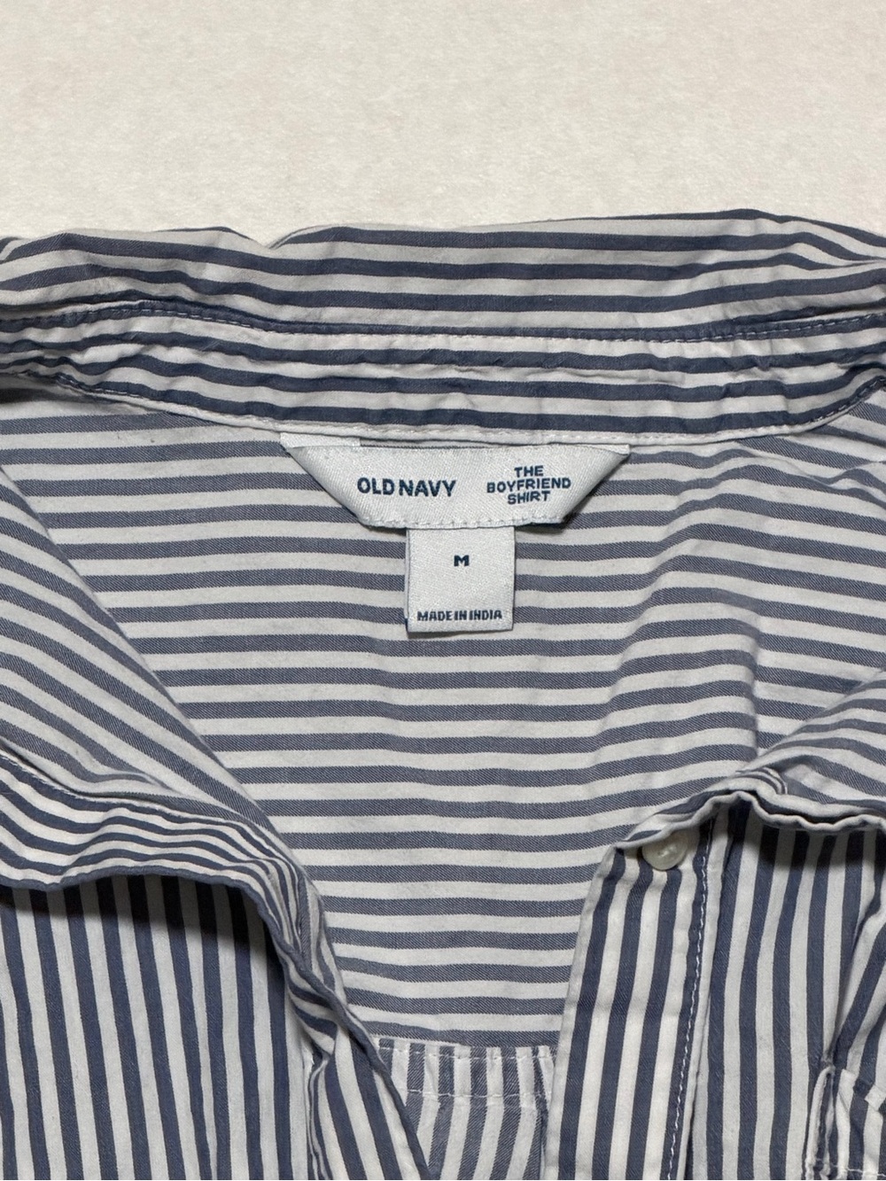 Old Navy The Boyfriend Shirt Blue White Striped Button-Down Top Size M - Picture 3 of 8